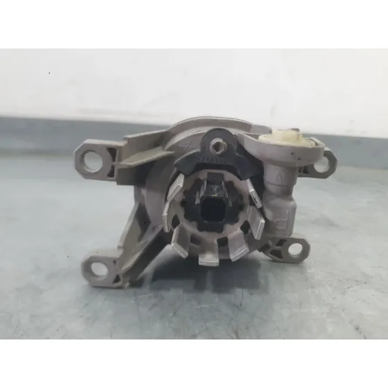 Faro Antiniebla Derecho para Toyota Corolla Sedan (_E21_)