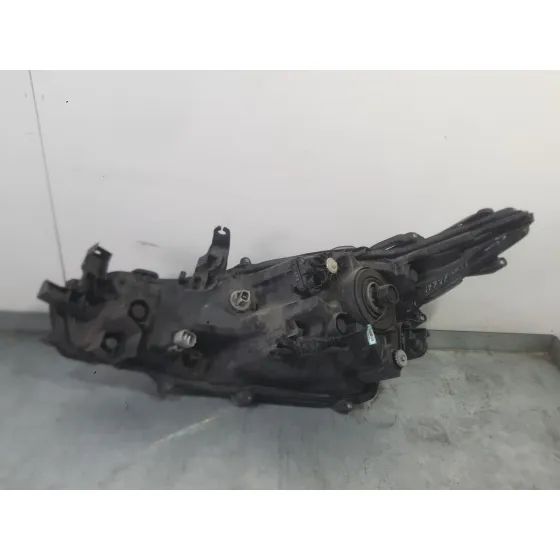 Faro Derecho para Toyota Corolla Sedan (_E21_)