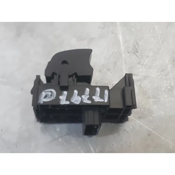 Mando Elevalunas Trasero Derecho para Toyota Corolla Sedan (_E21_)