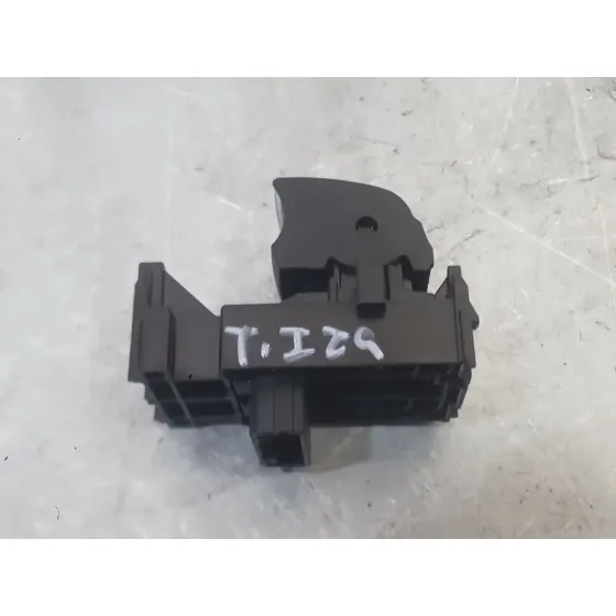 Mando Elevalunas Trasero Izquierdo para Toyota Corolla Sedan (_E21_)