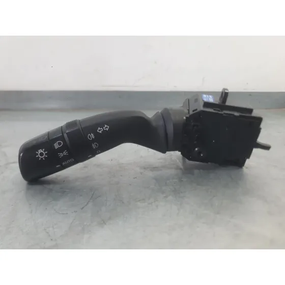 Mando Intermitentes para Toyota Corolla Sedan (_E21_)