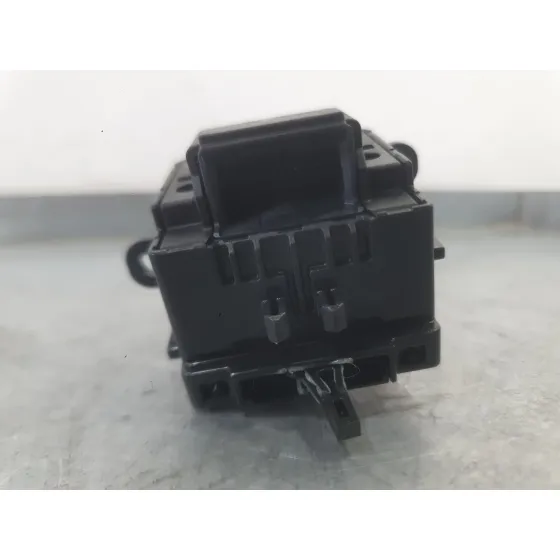 Mando Intermitentes para Toyota Corolla Sedan (_E21_)