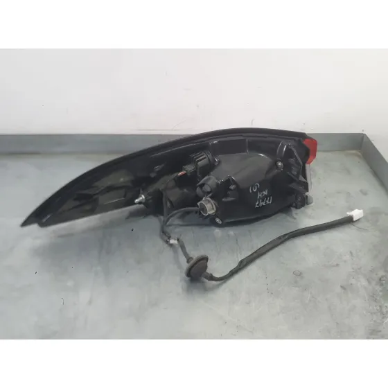 Piloto Trasero Derecho Exterior para Toyota Corolla Sedan (_E21_)