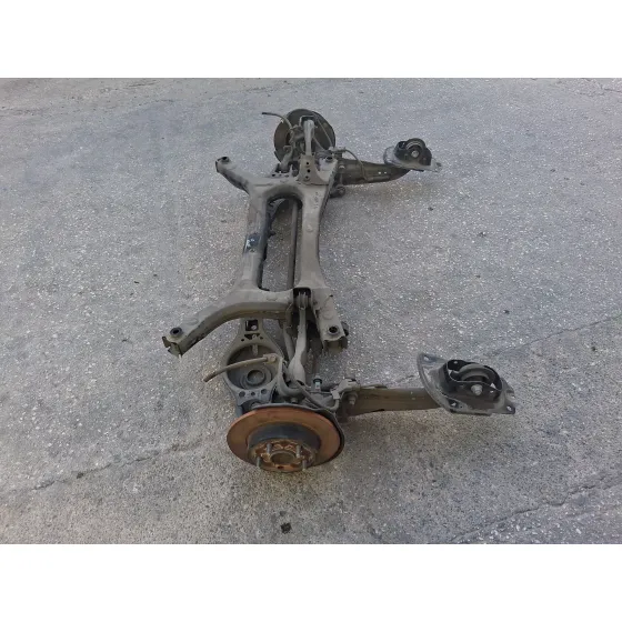 Puente Trasero para Toyota Corolla Sedan (_E21_)