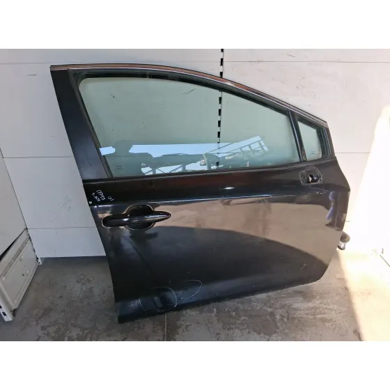 Puerta Delantera Derecha para Toyota Corolla Sedan (_E21_)