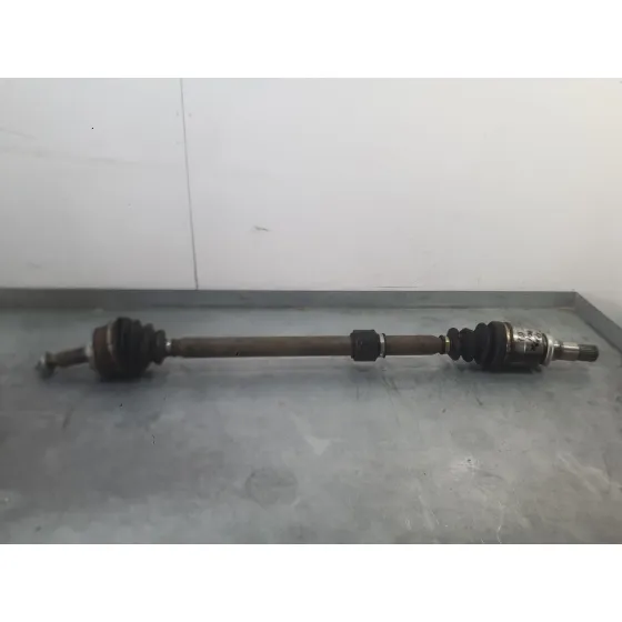 Transmision Delantera Derecha para Toyota Corolla Sedan (_E21_)