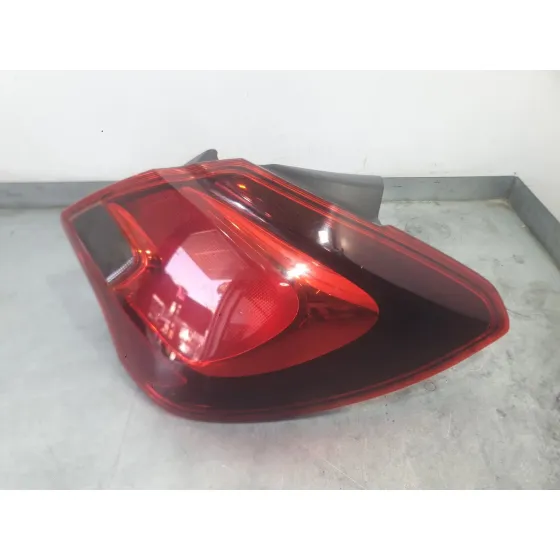 Piloto Trasero Derecho para Opel Corsa E (X15)