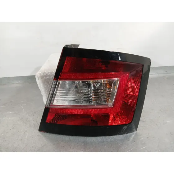Piloto Trasero Derecho para Skoda Fabia Iii (Nj3)