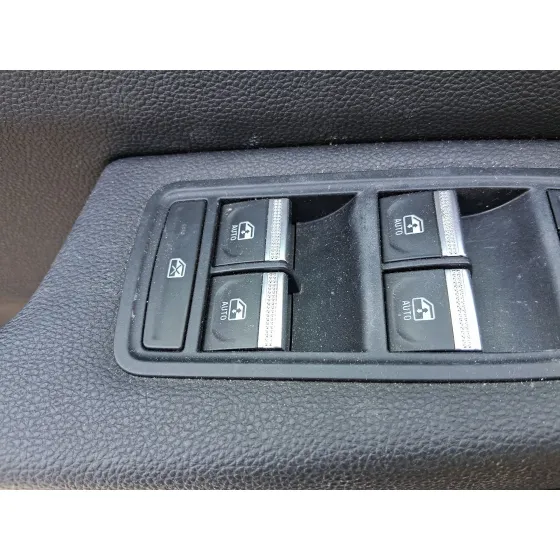 Mando Elevalunas Delantero Izquierdo para Renault Clio V (B7_)