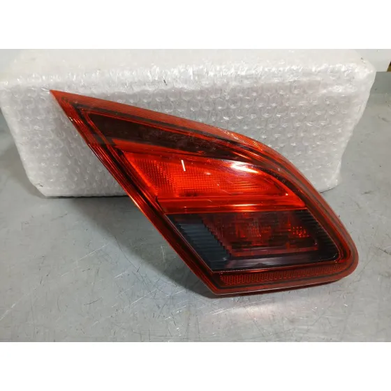 Piloto Trasero Izquierdo Interior para Opel Corsa E (X15)