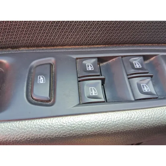 Mando Elevalunas Delantero Izquierdo para Renault Clio Iv (Bh_)