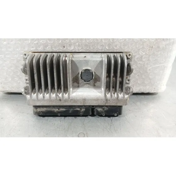 Centralita Motor Uce para Toyota Corolla (E21)