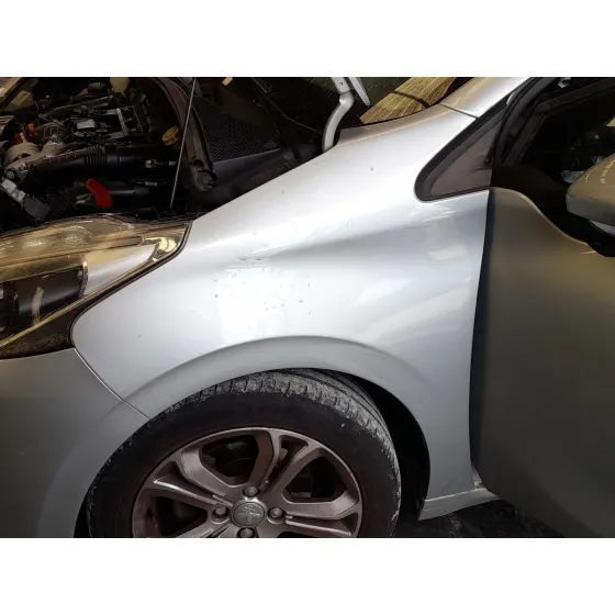 Aleta Delantera Izquierda para Peugeot 208 I (Ca_, Cc_)