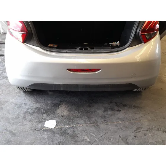 Paragolpes Trasero para Peugeot 208 I (Ca_, Cc_)