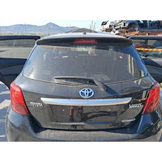 Porton Trasero para Toyota Yaris (_P13_)