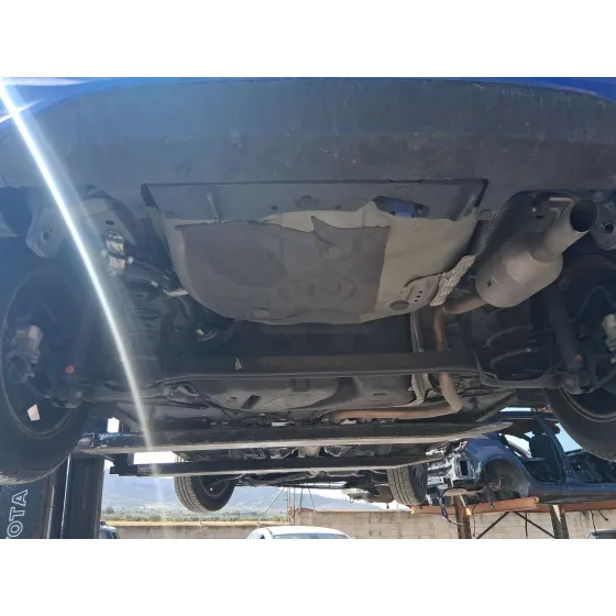 Puente Trasero para Toyota Yaris (_P13_)