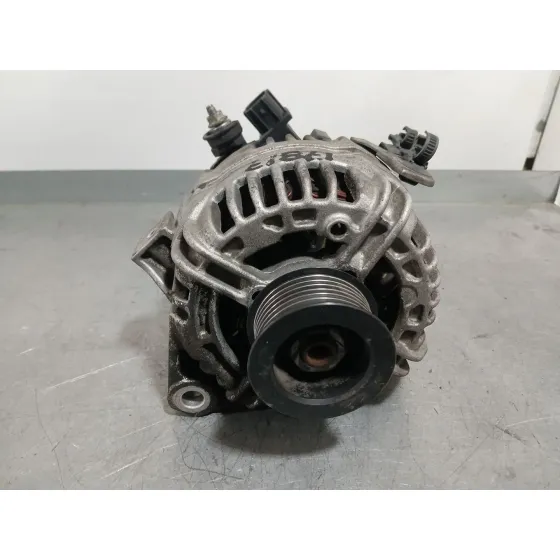 Alternador para Toyota Avensis Sedan (_T25_)