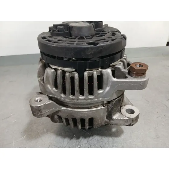 Alternador para Toyota Avensis Sedan (_T25_)