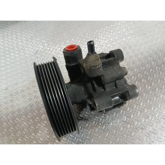 Bomba Direccion para Toyota Avensis Sedan (_T25_)
