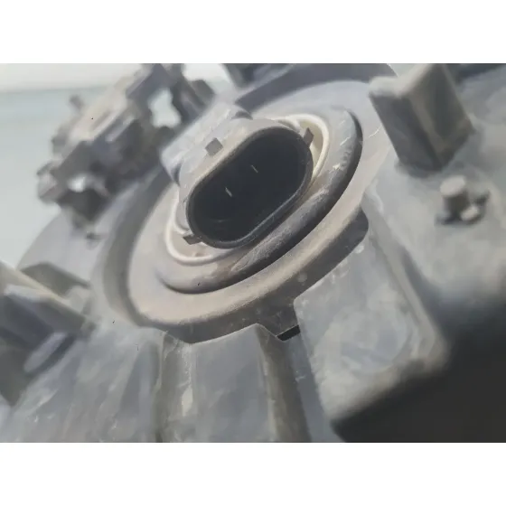 Faro Antiniebla Izquierdo para Kia Carens Iv
