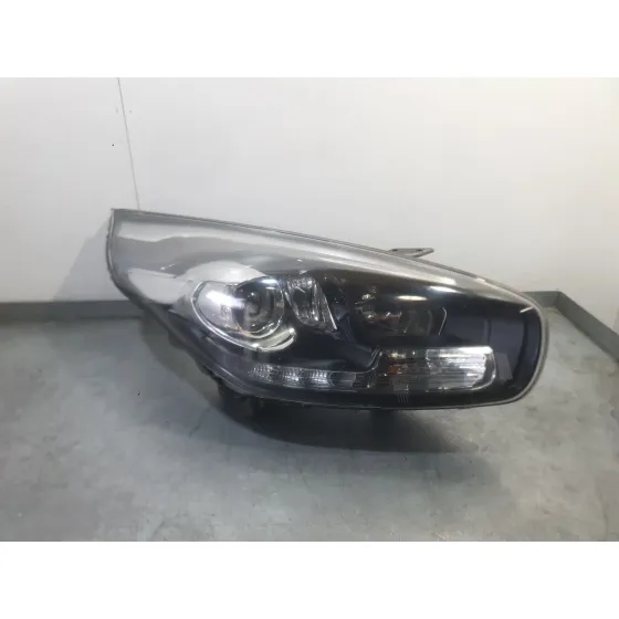 Faro Derecho para Kia Carens Iv