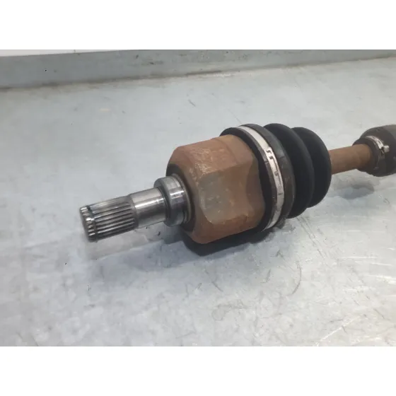 Transmision Delantera Izquierda para Kia Carens Iv
