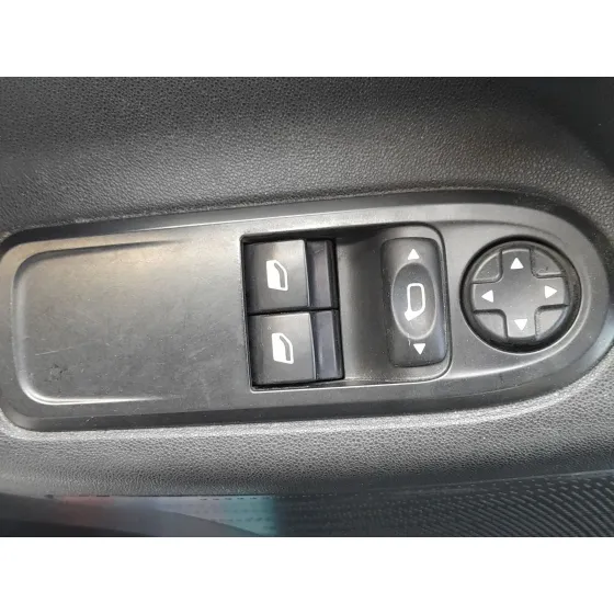 Mando Elevalunas Delantero Derecho para Citroën C3 Ii (Sc_)