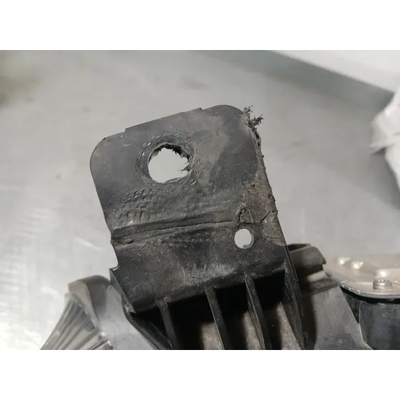 Faro Izquierdo para Ford Focus Iv (Hn)