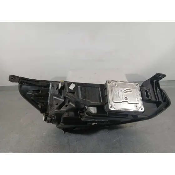 Faro Izquierdo para Ford Focus Iv (Hn)