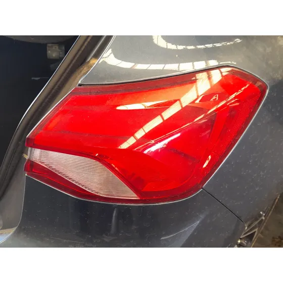 Piloto Trasero Derecho Exterior para Ford Focus Iv (Hn)
