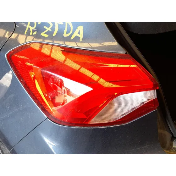 Piloto Trasero Izquierdo Exterior para Ford Focus Iv (Hn)