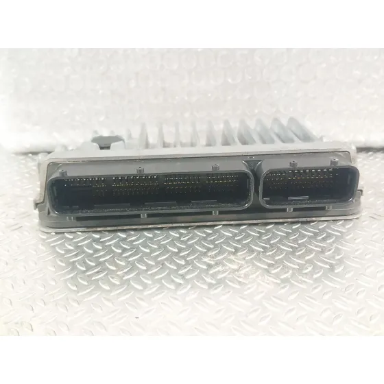 Centralita Motor Uce para Toyota Yaris (_P13_)