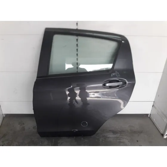 Puerta Trasera Izquierda para Toyota Yaris (_P13_)