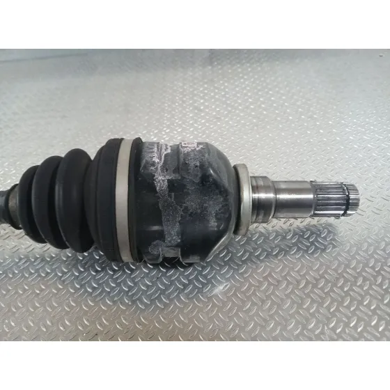 Transmision Delantera Izquierda para Toyota Yaris (_P13_)