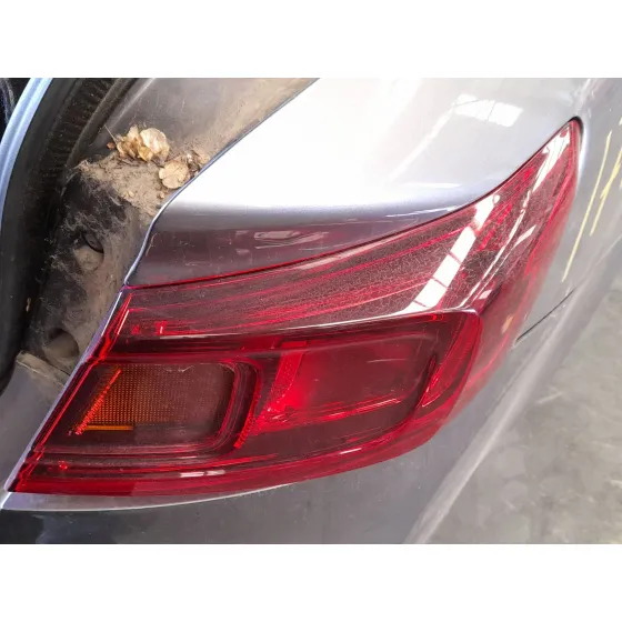 Piloto Trasero Derecho Exterior para Renault Talisman (Lp_)