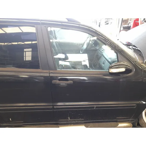 Puerta Delantera Derecha para Mercedes-Benz Clase M (W163)