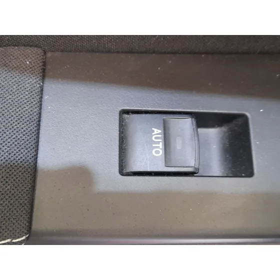Mando Elevalunas Trasero Izquierdo para Toyota Auris (_E18_)