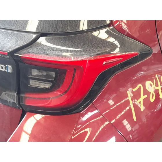 Piloto Trasero Derecho para Toyota Yaris (_P21_, _Pa1_, _Ph1_)