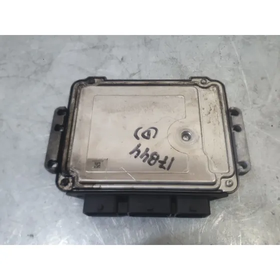 Centralita Motor Uce para Peugeot 206 Hatchback (2A/C)