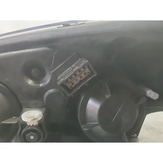 Faro Derecho para Peugeot 206 Hatchback (2A/C)