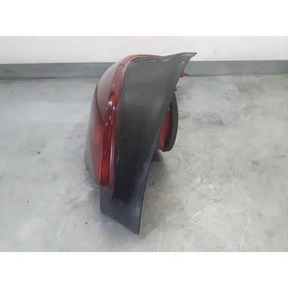 Piloto Trasero Izquierdo para Peugeot 206 Hatchback (2A/C)
