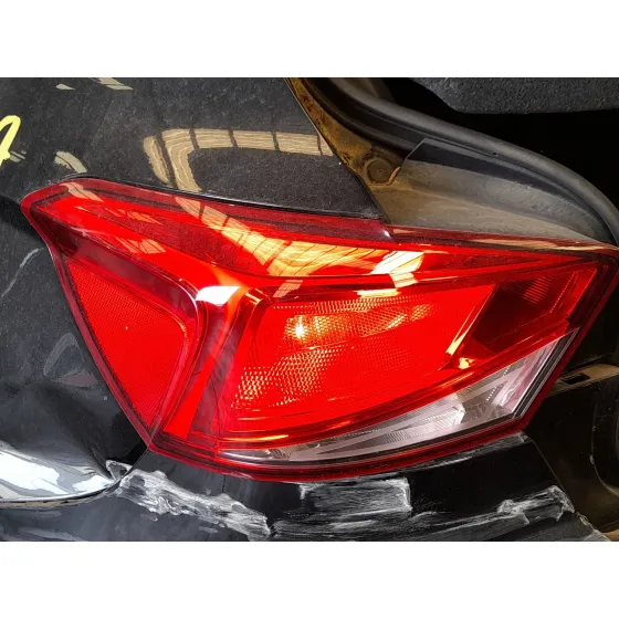 Piloto Trasero Izquierdo para Seat Ibiza V (Kj1, Kjg)