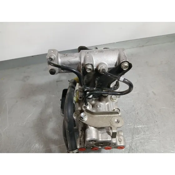 Abs para Toyota Auris (-E18) 1.8 Hybrid (Zwee186)