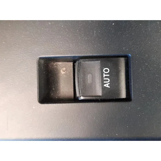 Mando Elevalunas Trasero Derecho para Toyota Auris (-E18) 1.8 Hybrid (Zwee186)