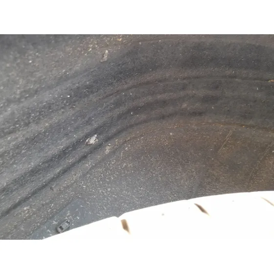 Plastico Pase Rueda Tras. Izq. para Toyota Auris (-E18) 1.8 Hybrid (Zwee186)