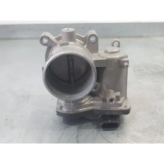 Caja Mariposa para Mazda 2 Lim. ()