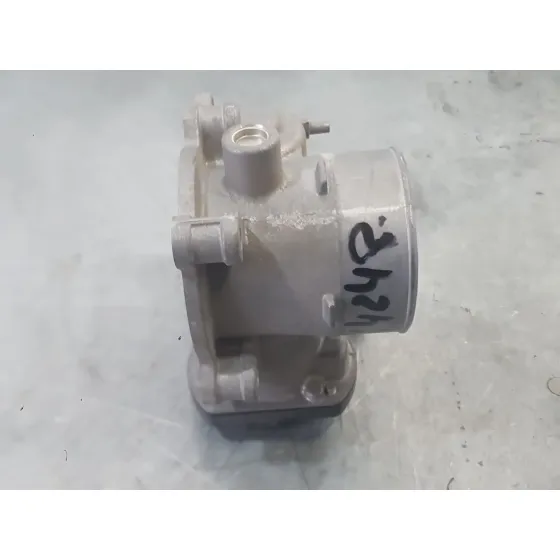 Caja Mariposa para Mazda 2 Lim. ()