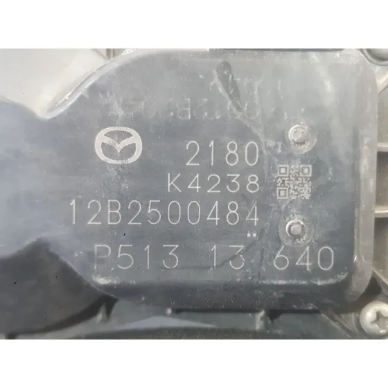 Caja Mariposa para Mazda 2 Lim. ()