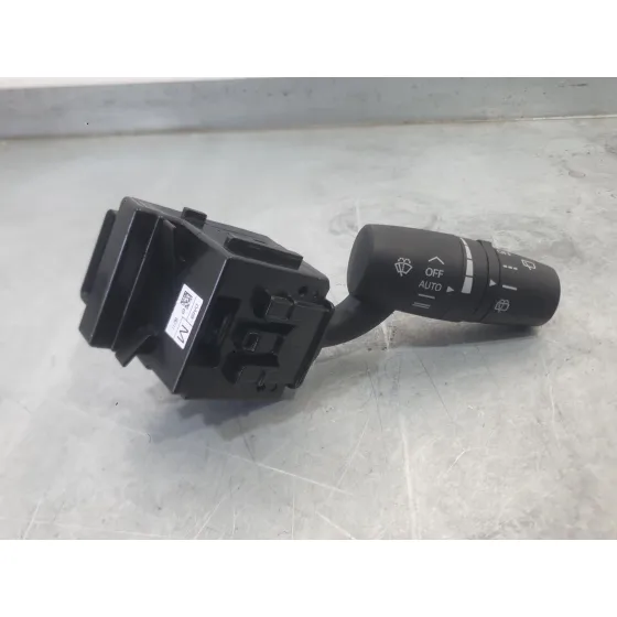 Mando Limpia para Mazda 2 Lim. ()