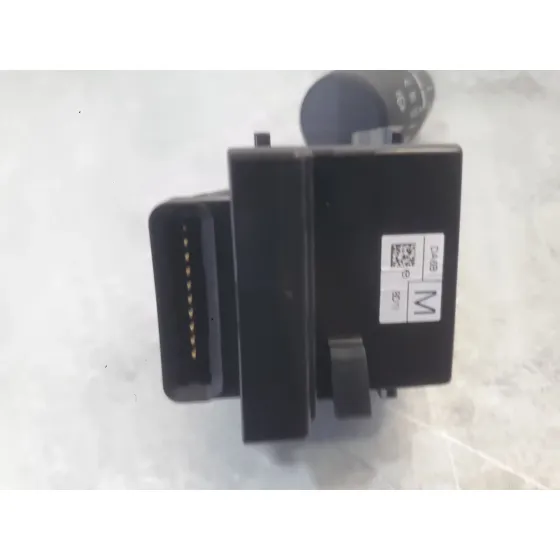 Mando Limpia para Mazda 2 Lim. ()